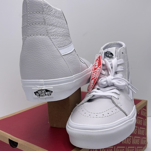 Vans WMNS White High-Top Sneakers Sk8-Hi Tapered
Leather Nimbus Cloud - Picture 8 of 16